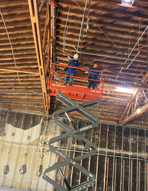 High ceiling electrical installation with lift equipment